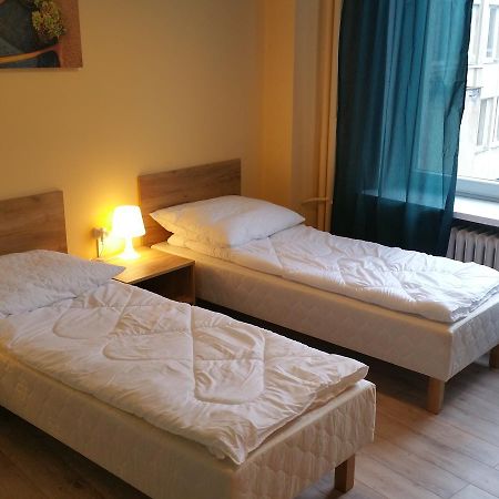 Kaktus Guest House 2 Варшава Экстерьер фото