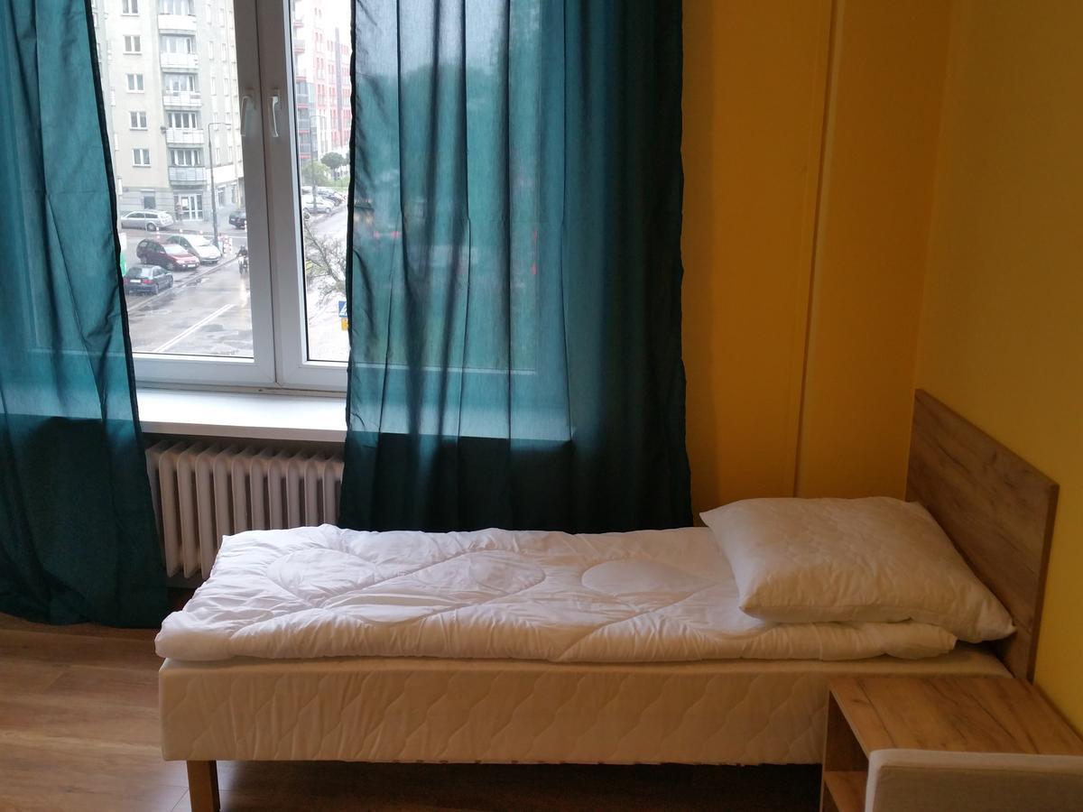 Kaktus Guest House 2 Варшава Экстерьер фото