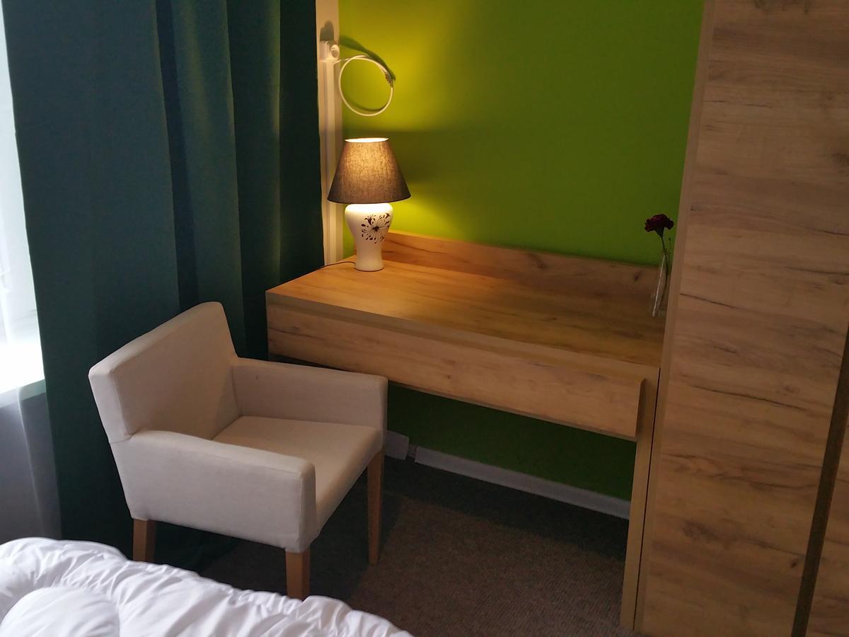 Kaktus Guest House 2 Варшава Экстерьер фото