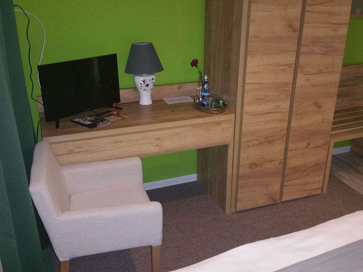 Kaktus Guest House 2 Варшава Экстерьер фото